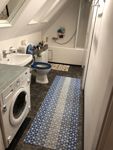 Bathroom 2, 2 Zimmer Wohnung in Ludwigsburg Mitte, Ludwigsburg