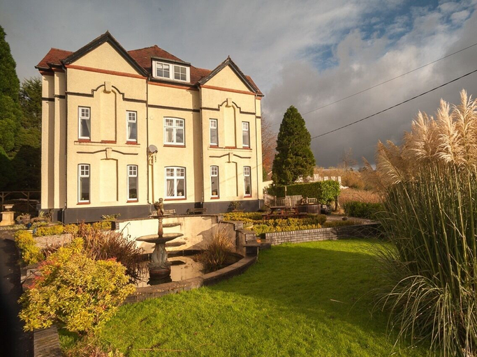 Exterior & Views, Ardwyn House, Powys