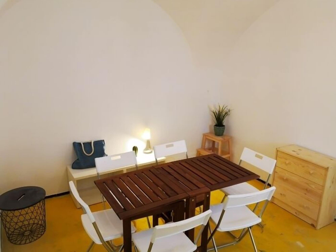 Others 5, Apartamento 6114, Girona