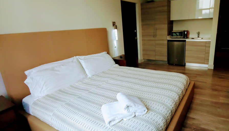 Bedroom 2, CH Luxury Condos & Studios On The Beach, Broward