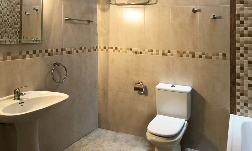 Bathroom, Granada Apartments Ibiza, Baleares