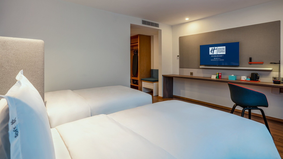 Bedroom 3, Holiday Inn Express QINGDAO CITY CENTER by IHG, Qingdao