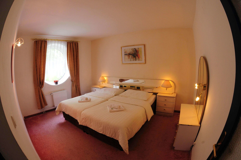 Bedroom 4, Interhotel America, Písek