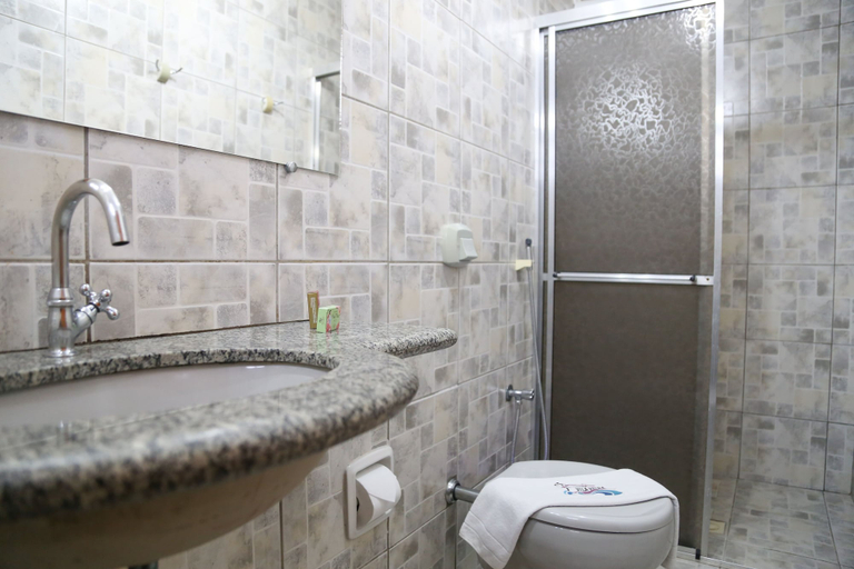 Bathroom, Pousada Vila Velha, Pirenópolis