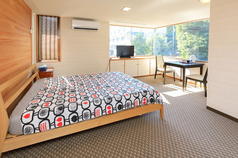 Bedroom 4, Miyabitake, Yugawara