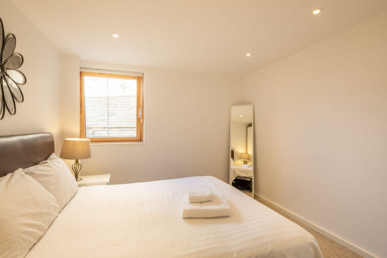 Bedroom 3, Gold Rush Apartments, Cambridgeshire