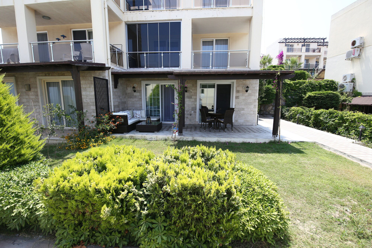 Front of property 3, Villa 1 Bedroom Lake View 10 by Likya Global, Milas