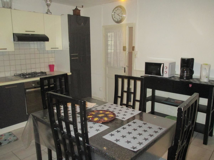 Others 5, Chambres chez l'habitant - Betrancourt, Allier