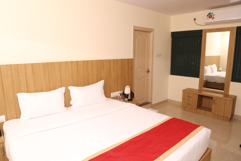 Bedroom 2, Hotel Blue bell, Bangalore