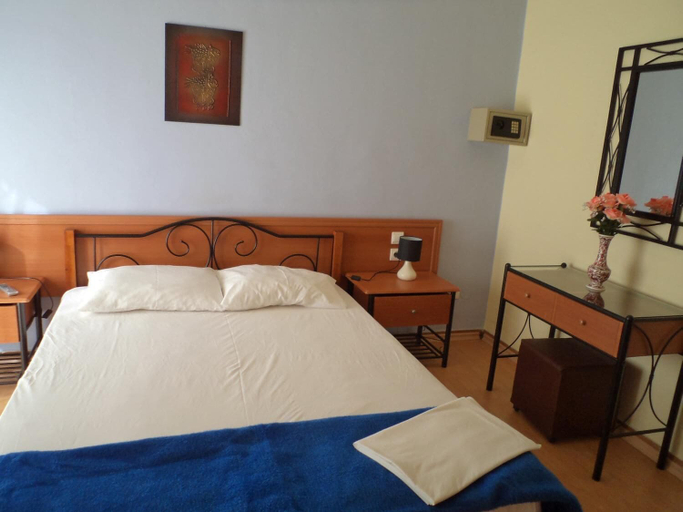 Bedroom 3, Rea Hotel, South Aegean