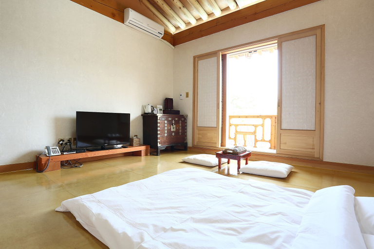 Bedroom 2, Hotel de forRe, Suseong
