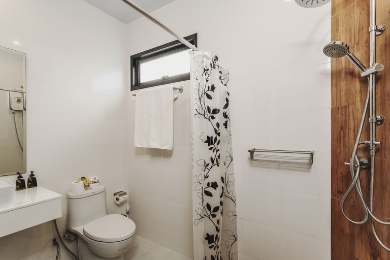 Bathroom 3, Two Bedroom Pool Villa in Bangtao, Pulau Phuket