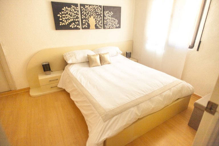 Bedroom 3, Las Cañas, Cádiz