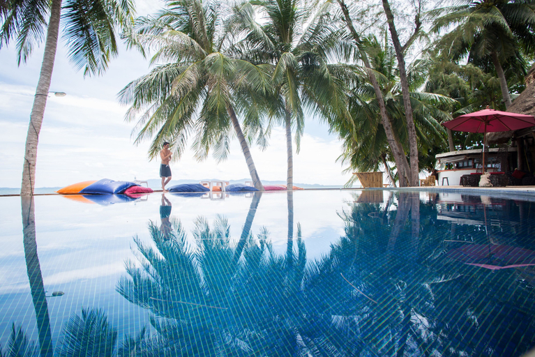 Sport & Beauty 5, B52 Beach Resort, Ko Phangan