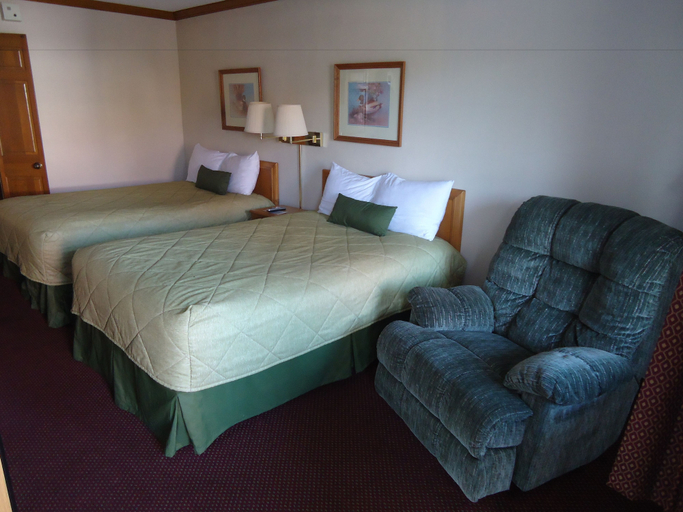 Bedroom 2, Indy Speedway Inn, Marion