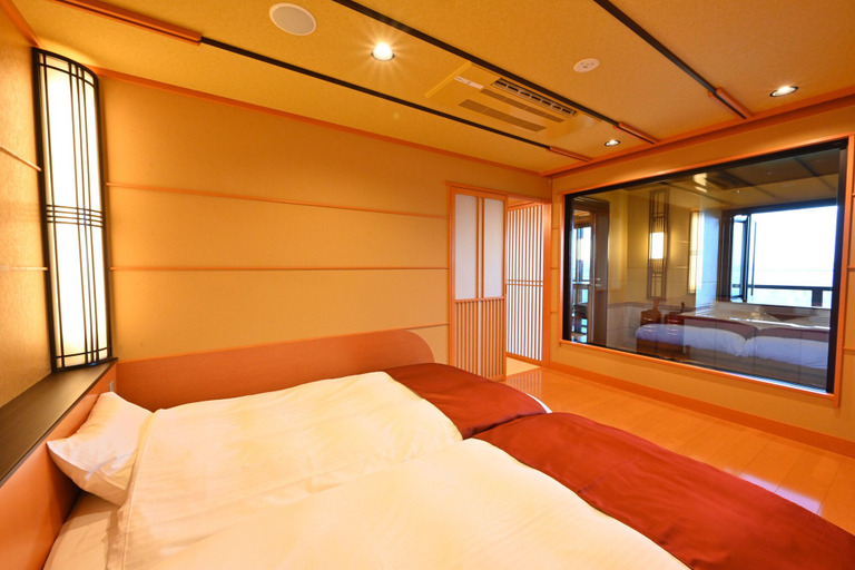 Bedroom 3, Biwako Hanakaido, Ōtsu