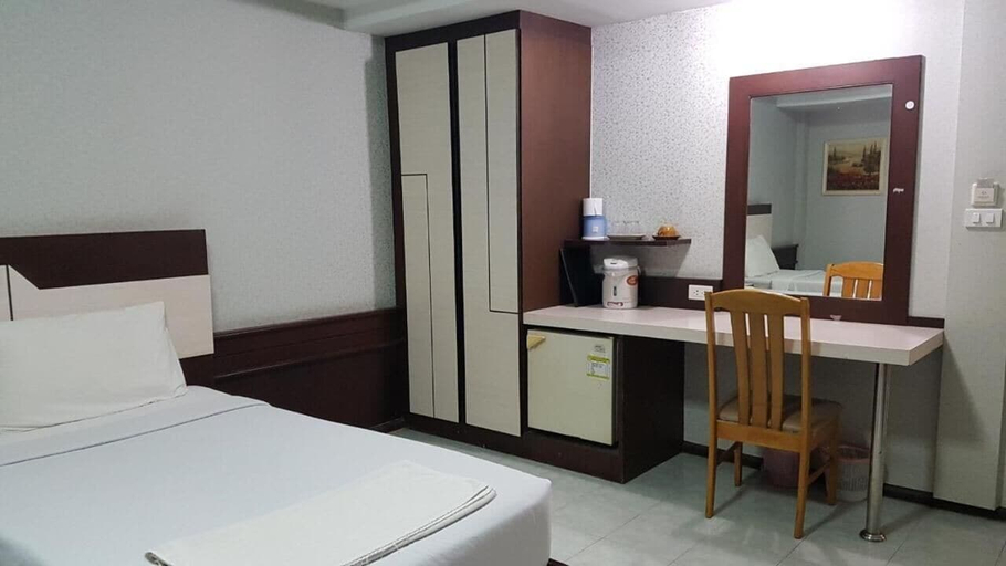 Bedroom 4, Khon Kaen Ruenrom Hotel, Muang Khon Kaen