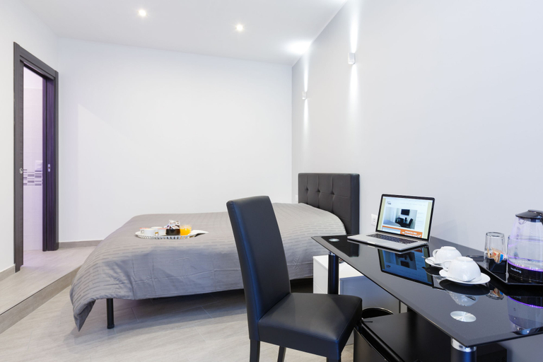 Bedroom 2, Domus Arena, Rome