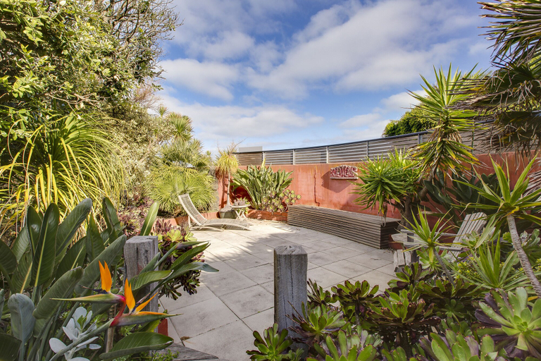 Exterior & Views 2, Smith Beach Getaways Beachwood Garden Studio, Bass Coast  - Phillip Is.
