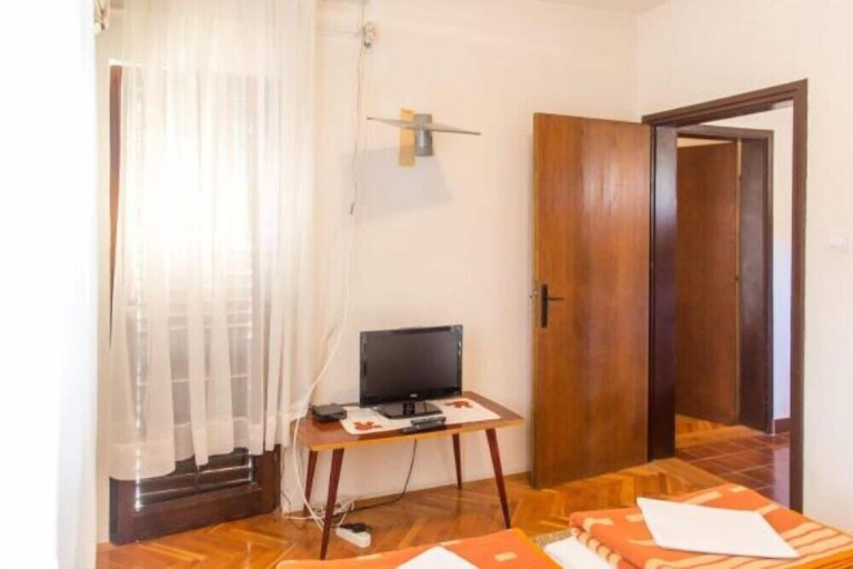 Bedroom 3, Guest House Blue Coast