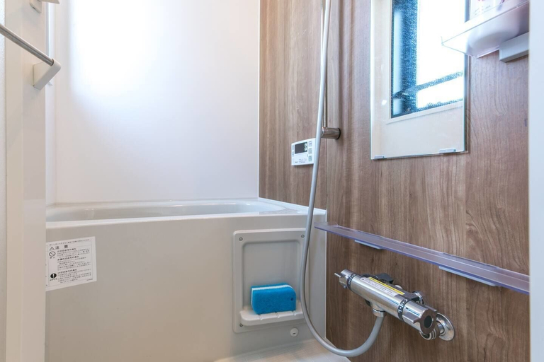 Bathroom 3, A9 Haneda Maison Philippe Omori 901, Ōta