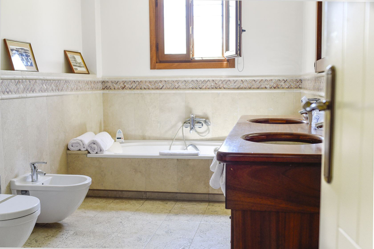 Bathroom 4, Hotel La Gastrocasa - Adults Only, Valencia