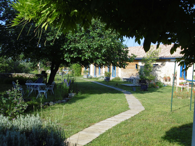 Exterior & Views 2, La Cadournaise, Gironde