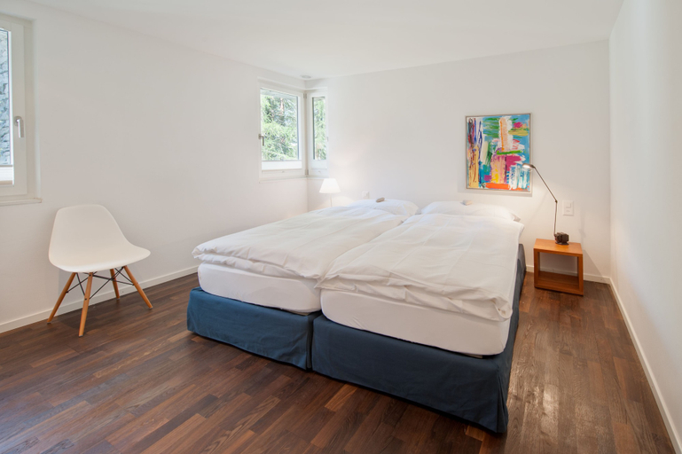 Bedroom 2, Chalet Altesse Serviced Apartments, Visp
