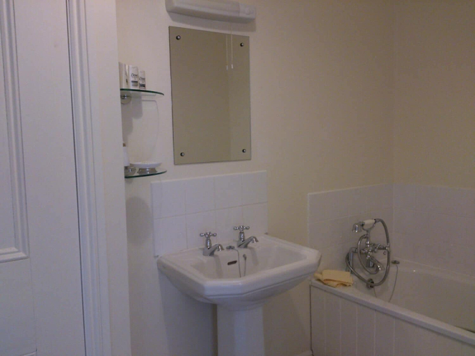 Bathroom 3, Upper Letton Farmhouse, Herefordshire