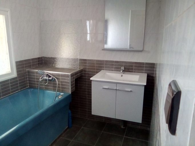 Bathroom 3, Villa Hibiscus, Tétouan