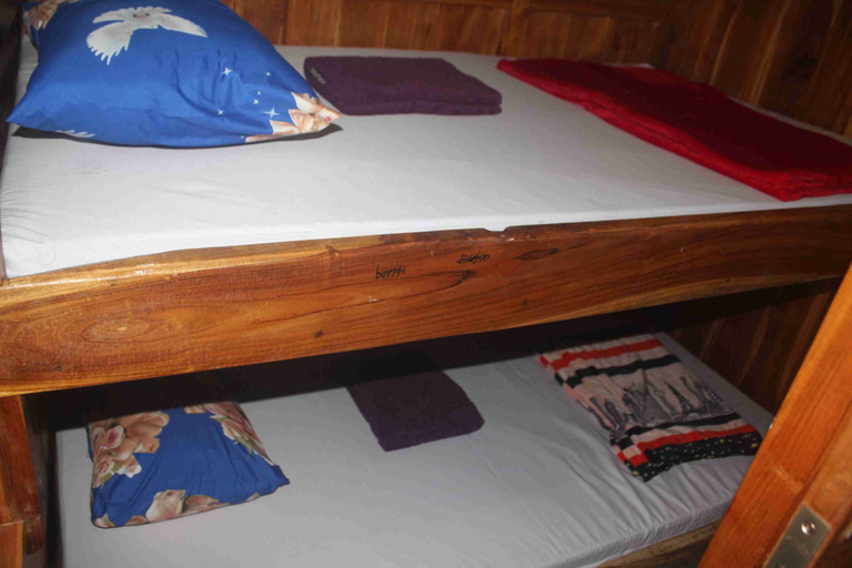 Bedroom 2, Boat Charter KM.Caroline, West Manggarai