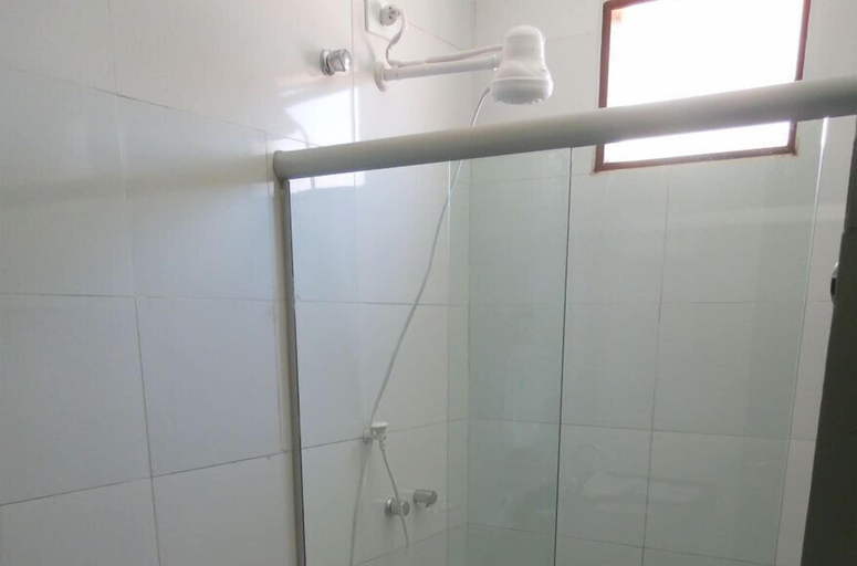Bathroom 5, Hotel Rio Mar, Barra de São Miguel