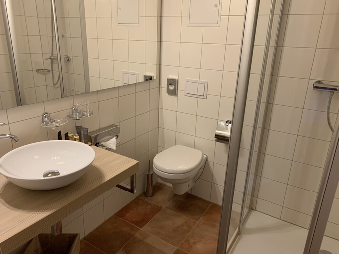 Bathroom 5, Goldner Löwe, Sächsische Schweiz-Osterzgebirge