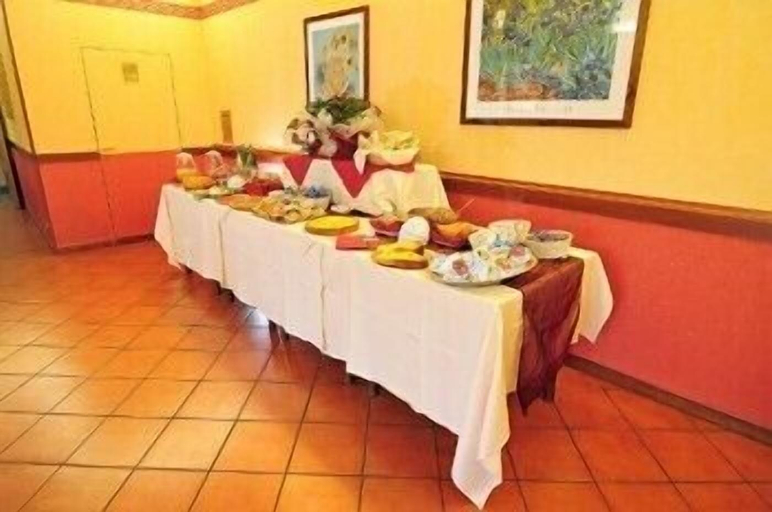 Food & Drinks 3, Albergo Paradiso, Rome