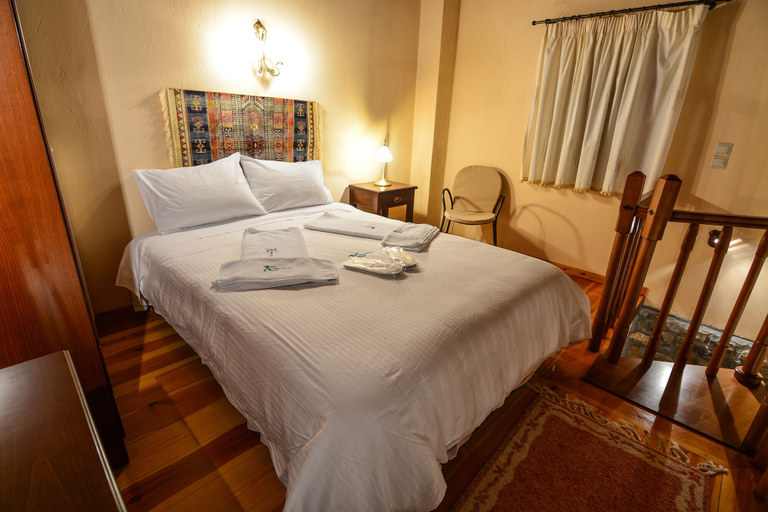 Bedroom 2, Karyatis Resort, Peloponnese