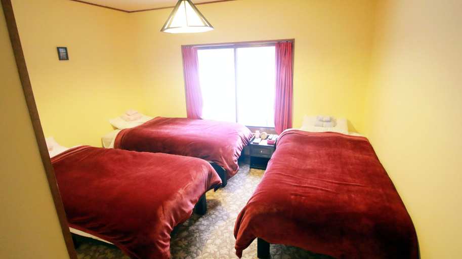 Bedroom 2, Lodge Q Hotel, Hakuba