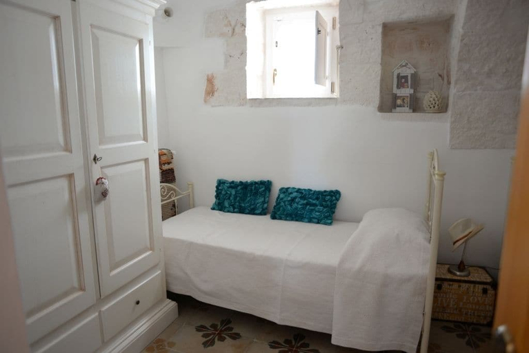 Bedroom 2, Trullo del Regista, Taranto