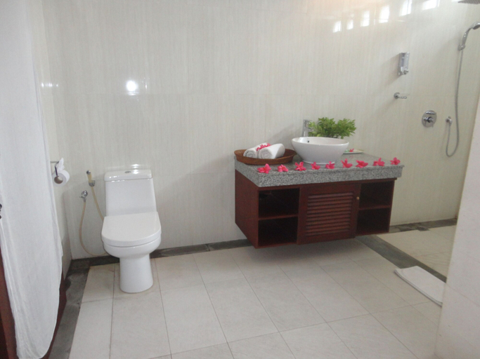 Bathroom 4, Monkey Forest Bungalow, Gianyar