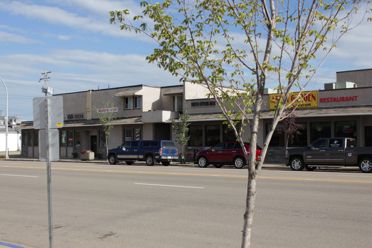 Exterior & Views 2, Morinville Plaza & Suites, Division No. 11
