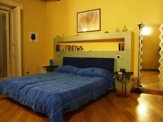 Bedroom 2, B&B Adelberga, Salerno