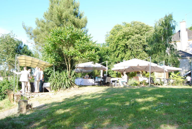Exterior & Views 2, Hotel Restaurant Le Bosquet, Maine-et-Loire