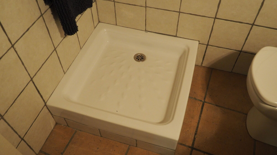 Bathroom 4, L'Era de Cal Roger, Lleida