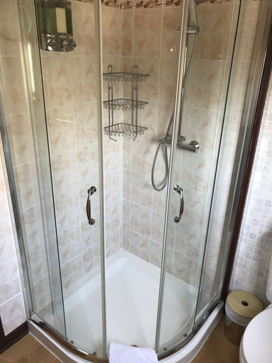 Bathroom 3, Foinaven Bed & Breakfast, Highland
