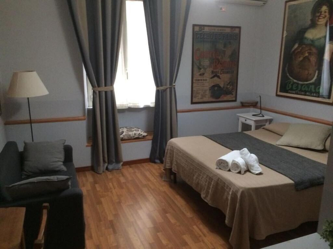 Bedroom 3, Vacanze Romane 2, Rome