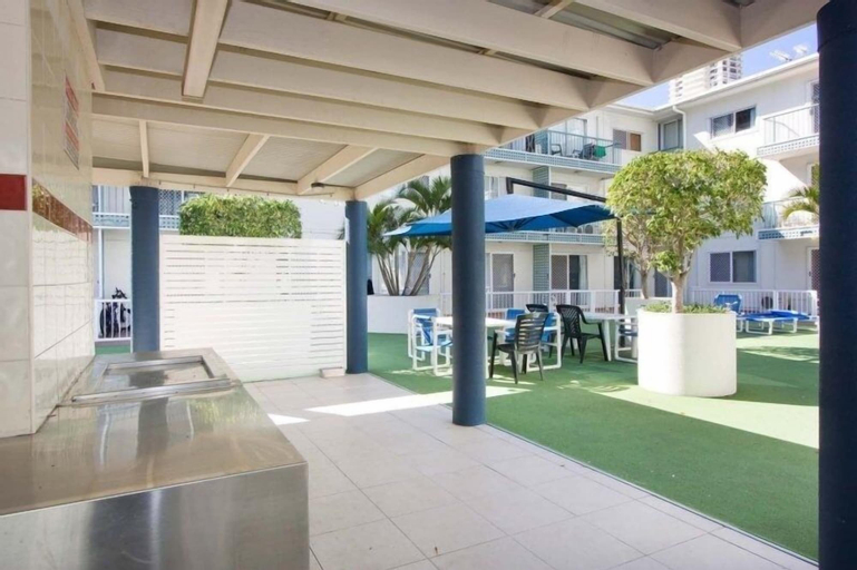 Others 5, Raffles Royale, Gold Coast