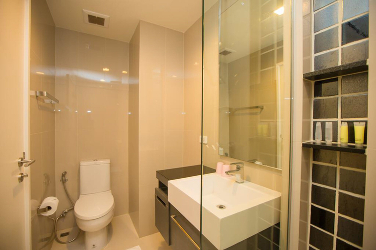 Bathroom 5, The Deck Condo Patong by VIP, Pulau Phuket