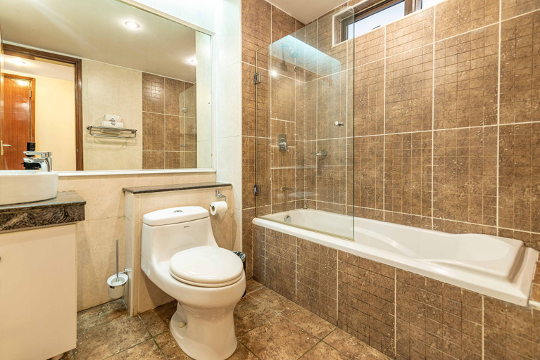 Bathroom 3, Lenana Suites, Dagoretti North