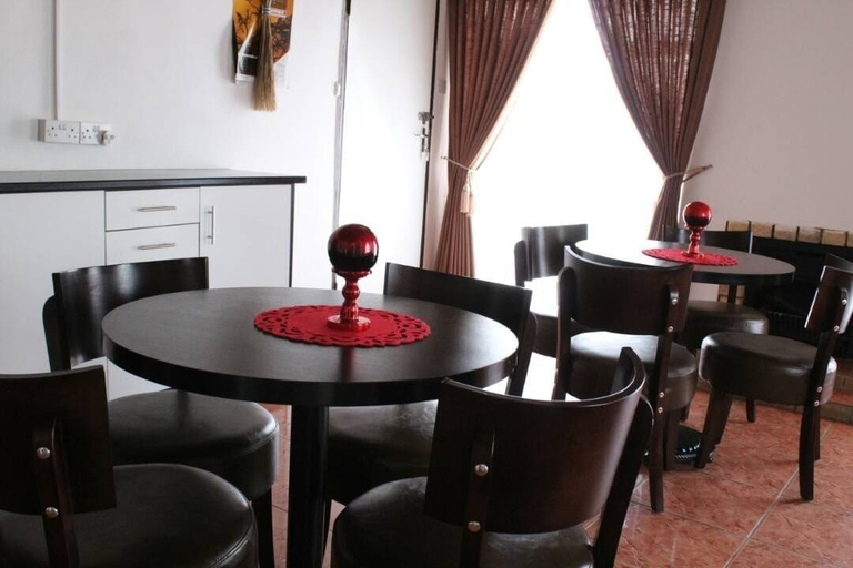 Food & Drinks 5, Overflow Guest House, Gaborone