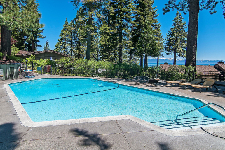 Sport & Beauty 5, Waters Edge Oasis Shared Pool & Pier Access, El Dorado