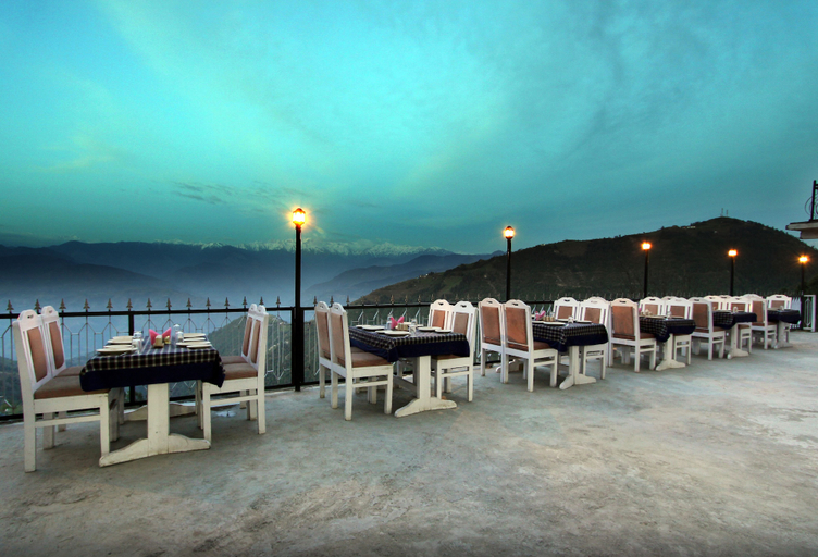 Food & Drinks 5, Shining Star Resort, Chamba
